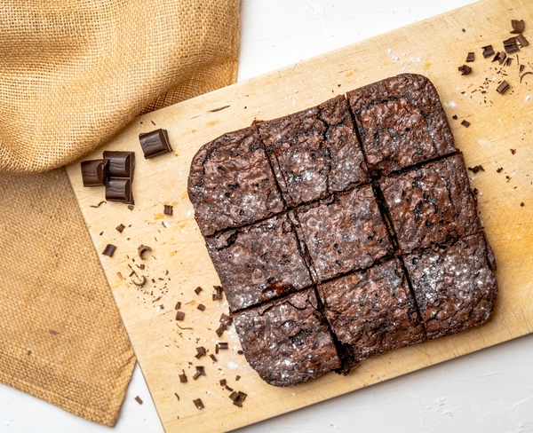 to je tiramisu brownie  tiramisu brownie priprema se s klasicnim okusima tiramisua (kava i vrhnje) 