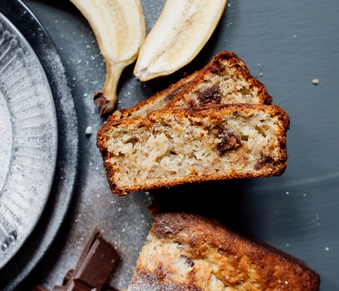 fit banana kruh sa zobenim pahuljicama i jogurtom
