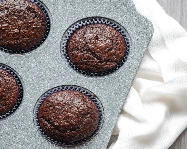 dvostruki cokoladni muffini s malinama