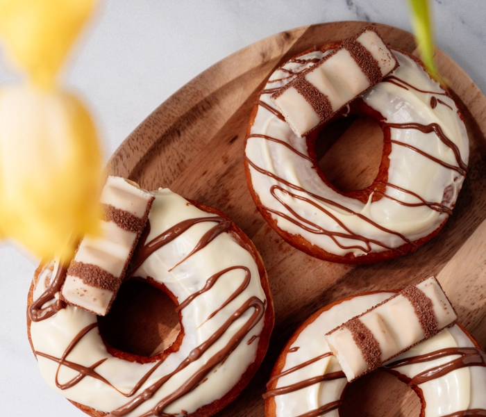 kinder bueno donuts