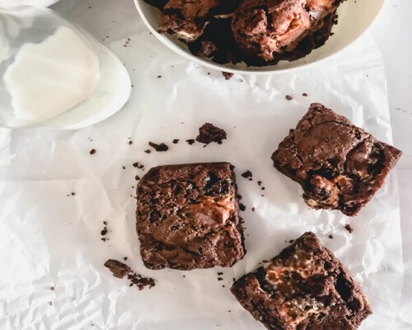 brownie kolacici s cheesecake nadjevom