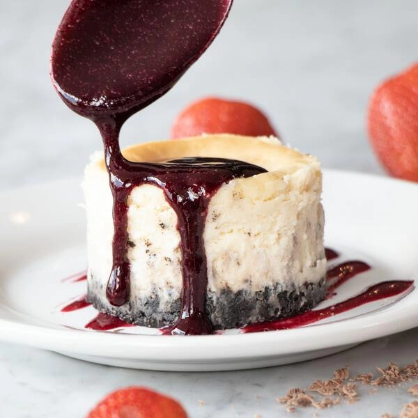 cheesecake s orasima i brusnicama