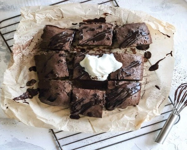 brownies s punjenjem od marshmallowa