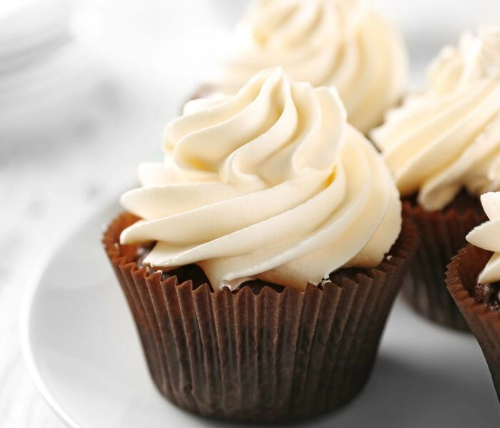 buttercream sa bam bijelom cokoladom